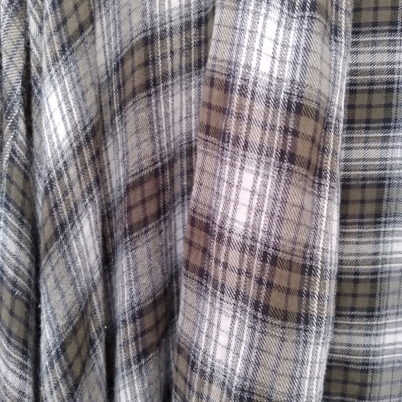 Asymmetrical Cardigan with Fringes - Picture 4 of 8